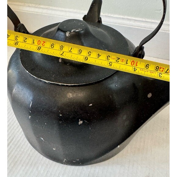 Vintage Black Wagner Ware Colonial Tea Kettle Cast Aluminum Wood Handle Sidney O - Picture 7 of 9
